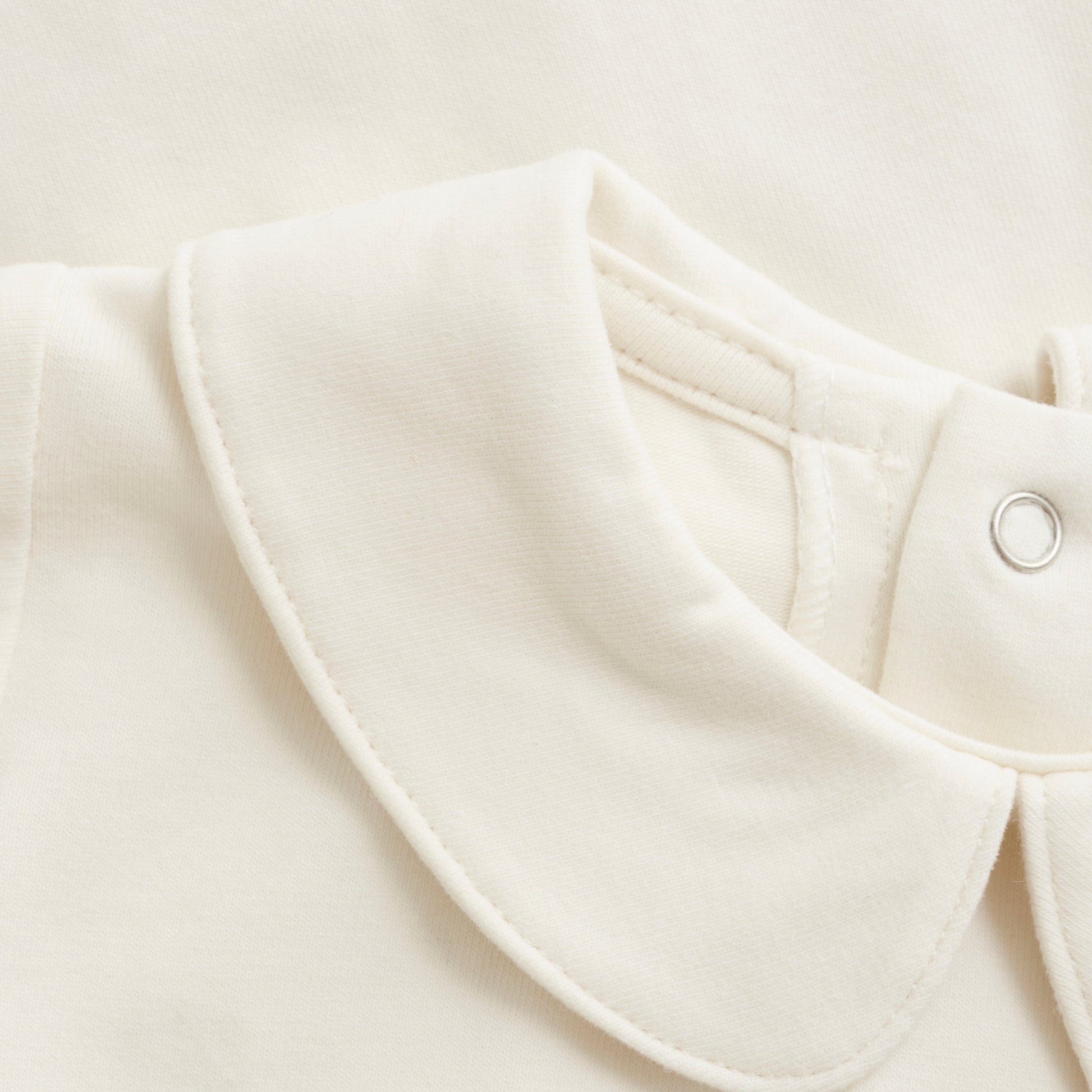 Fixoni - Body LS w. Collar - Romper - Sand - Katoen close up