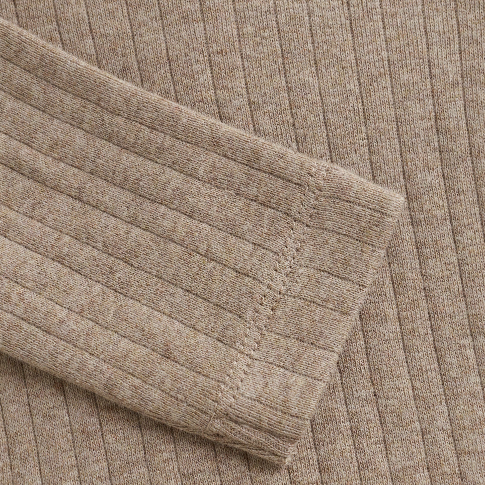 Fixoni - Body LS Melange - Mocha Meringue Melange - Romper - 100% katoen close up