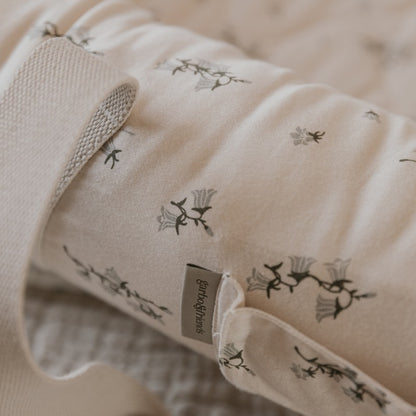Garbo & Friends - Satin Baby Nest - Bluebell - Babynest - Biologisch Satijn katoen - print