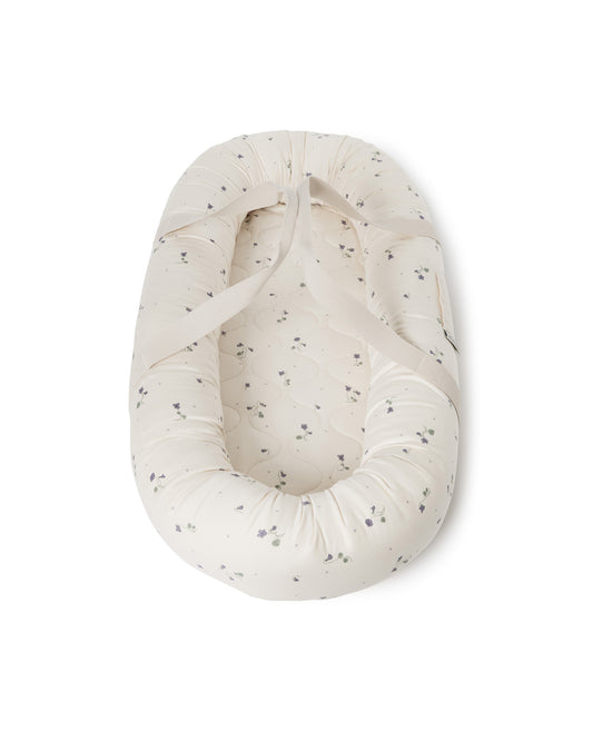 Garbo & Friends - Satin Baby Nest - Viola -  Babynest - Biologisch Satijn Katoen - bovenaanzicht