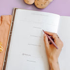 Het begin van jouw leven – All-in-One Pregnancy and Baby Memory Book from 0 to 1 Year – Birth Lines