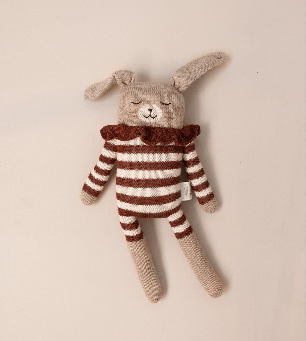 Großer Hasen Kuscheltier Sienna Striped Romper – 100 % Baby-Alpaka – Main Sauvage