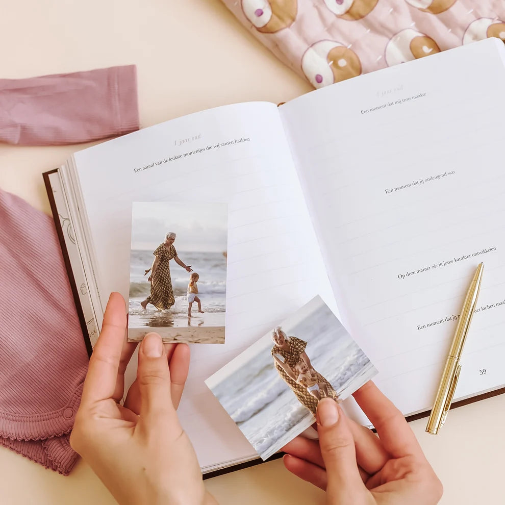 Sinds jij mijn kleinkind bent – Grootouder invulboek met herinneringen en levenslessen voor 10 jaar – Birth Lines