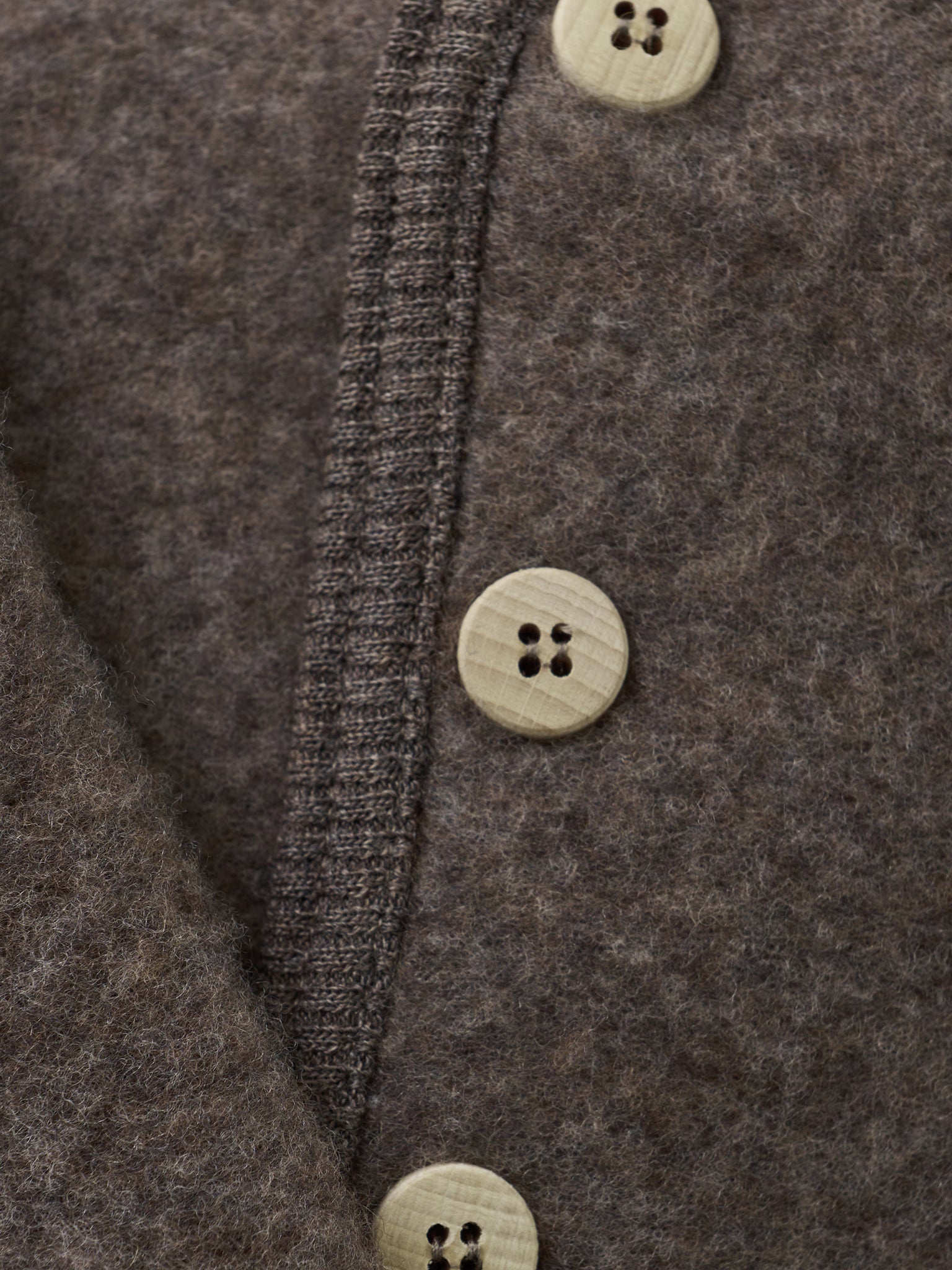 Jasje merino wol fleece - Brown melange/bruin - Huttelihut close