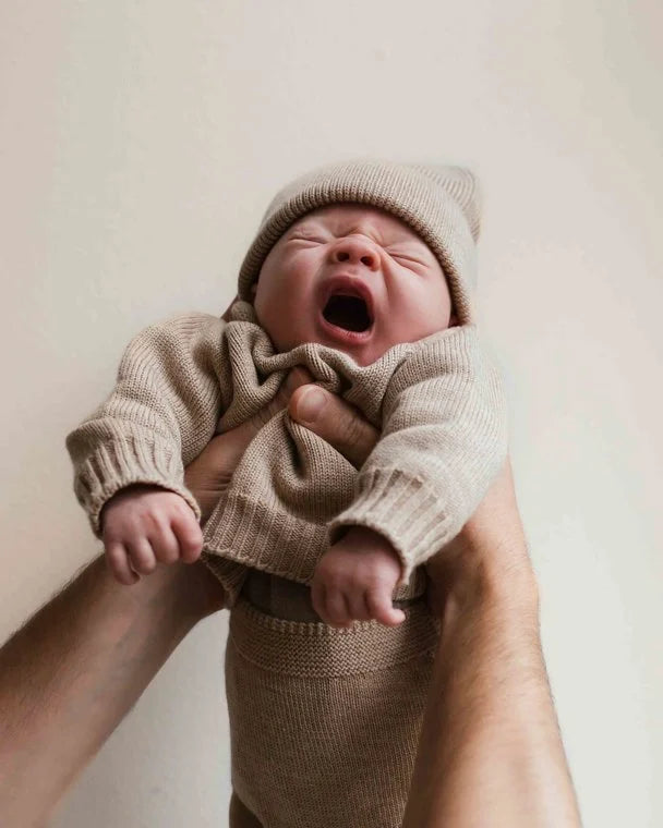 Gebreid mutsje - Fonzie newborn - Merino wol - Sand - HVID baby