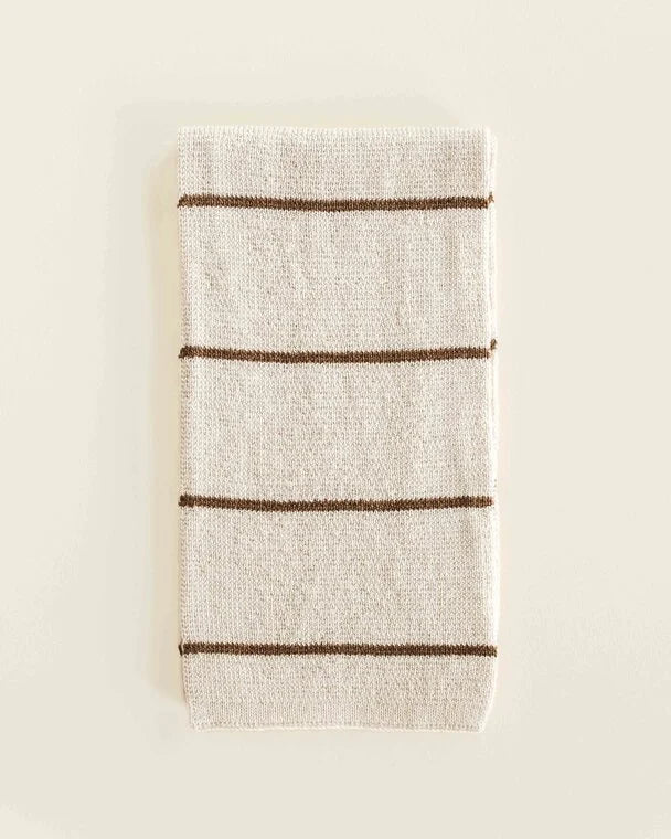 Scarf Igor - gestreepte sjaal van 100% extra fine Italiaanse merino wol - Hvid - gevouwen