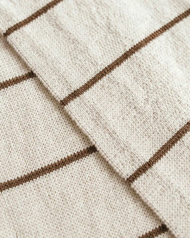 Scarf Igor - gestreepte sjaal van 100% extra fine Italiaanse merino wol - Hvid - close up