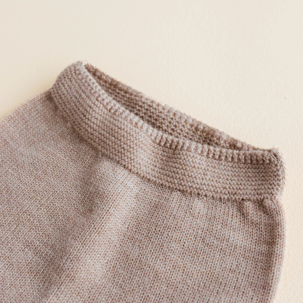 Gebreid broekje Guido - Merino wol - Sand - HVID boord