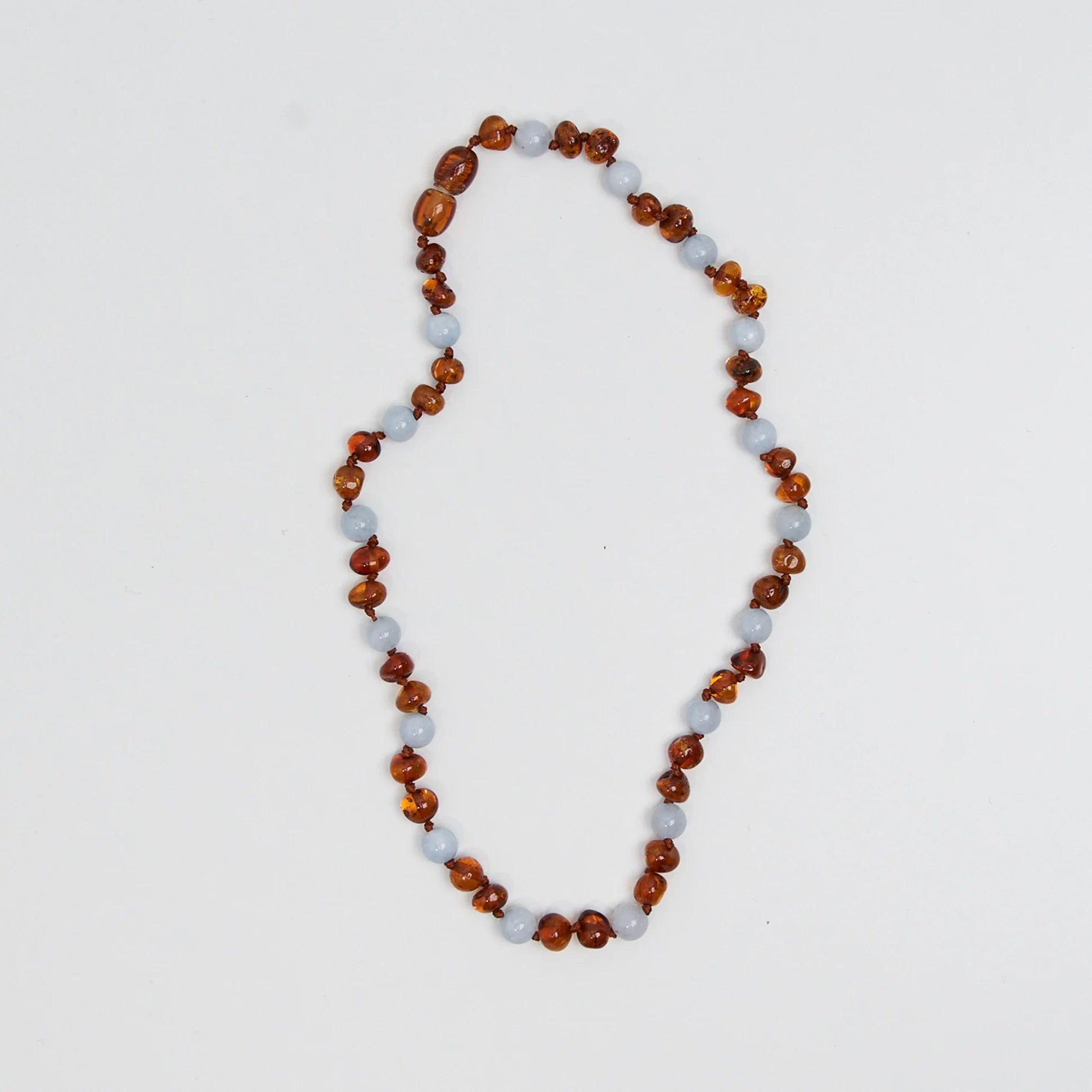 Barnsteen ketting Regn - Blauw - 32 cm - Nirrimis - productfoto - afbeelding 2