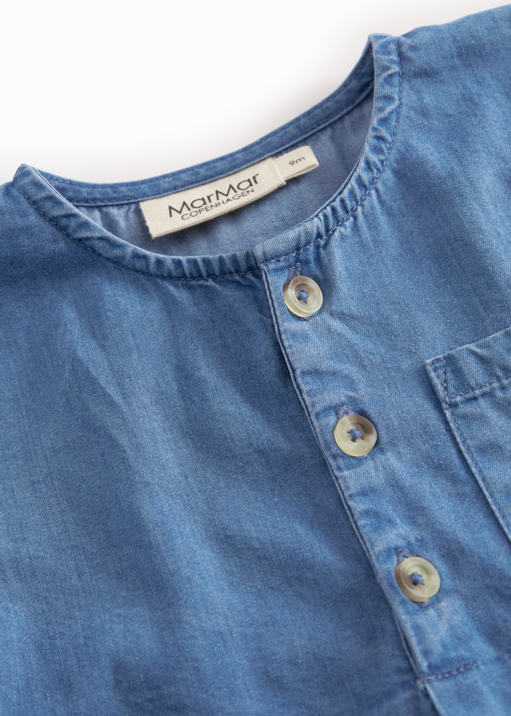 Top Troy - Katoen - Light Denim/Blauw - MarMar Copenhagen close up voor