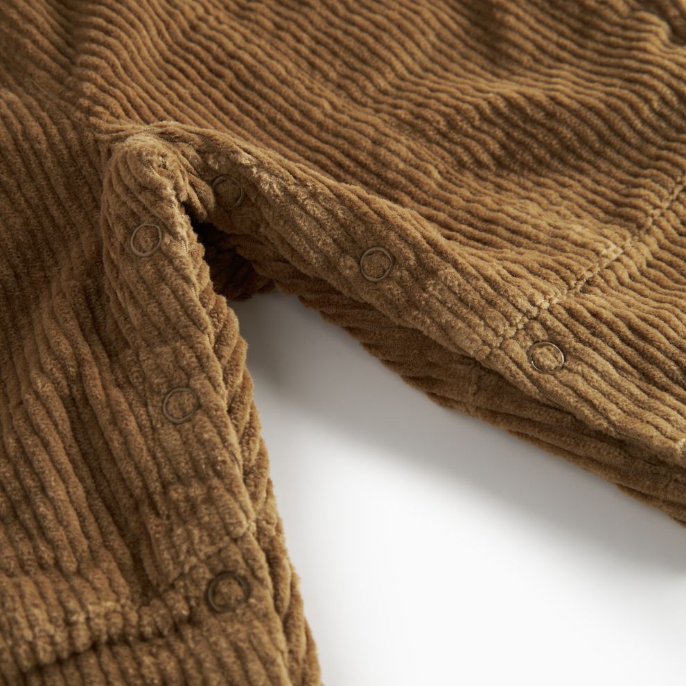 Corduroy tuinbroekje Riri B - Biologisch katoen - Dark bronze - Marmar Copenhagen onderkant