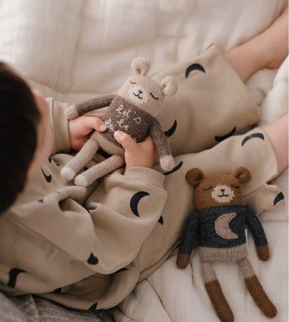 Gestrickter Teddybär/Kuscheltier – Midnight – Alpakawolle – Main Sauvage x Organic Zoo