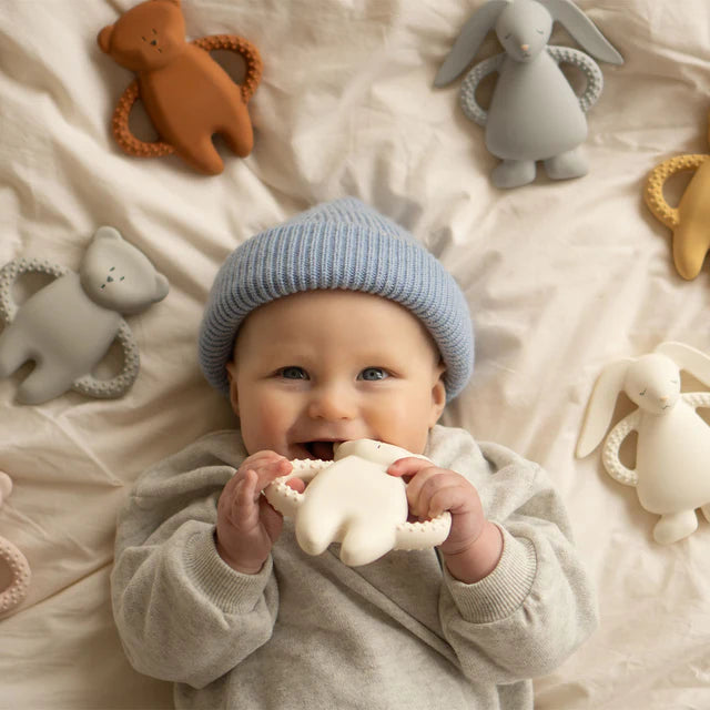 Bijtspeeltje Beer - Teether Bear Cappuccino natur - Natuurrubber - Moonie - productfoto - afbeelding 4