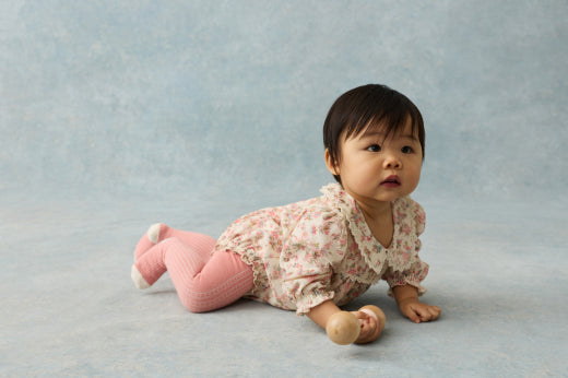 Chouchou Romper – Cream Carnation Vale – Biologisch Katoen Corduroy – Louise Misha