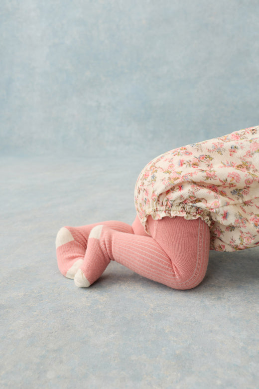 Chouchou Romper – Cream Carnation Vale – Biologisch Katoen Corduroy – Louise Misha