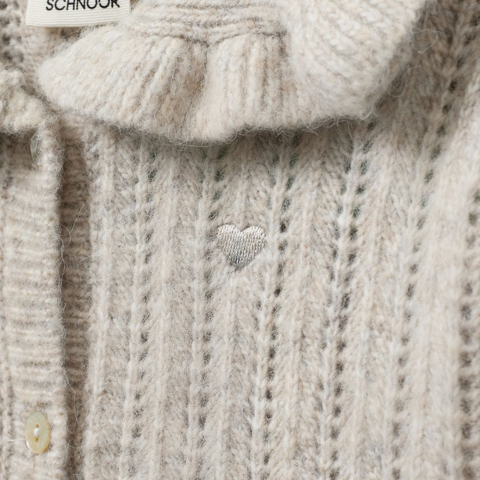 Gebreid vestje HennySK - Wolmix - Ecru melange - Sofie Schnoor close up