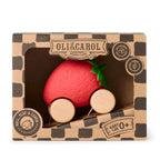 Speelgoedauto Sweetie the Strawberry met garage & racebaan - 0+ jaar - Natuurrubber & FSC-hout - Oli & Carol - productfoto - afbeelding 4