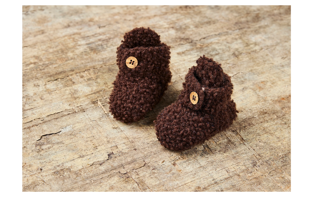Bouclé slofjes - Merino wol - Dark brown - Smallstuff - sfeerfoto
