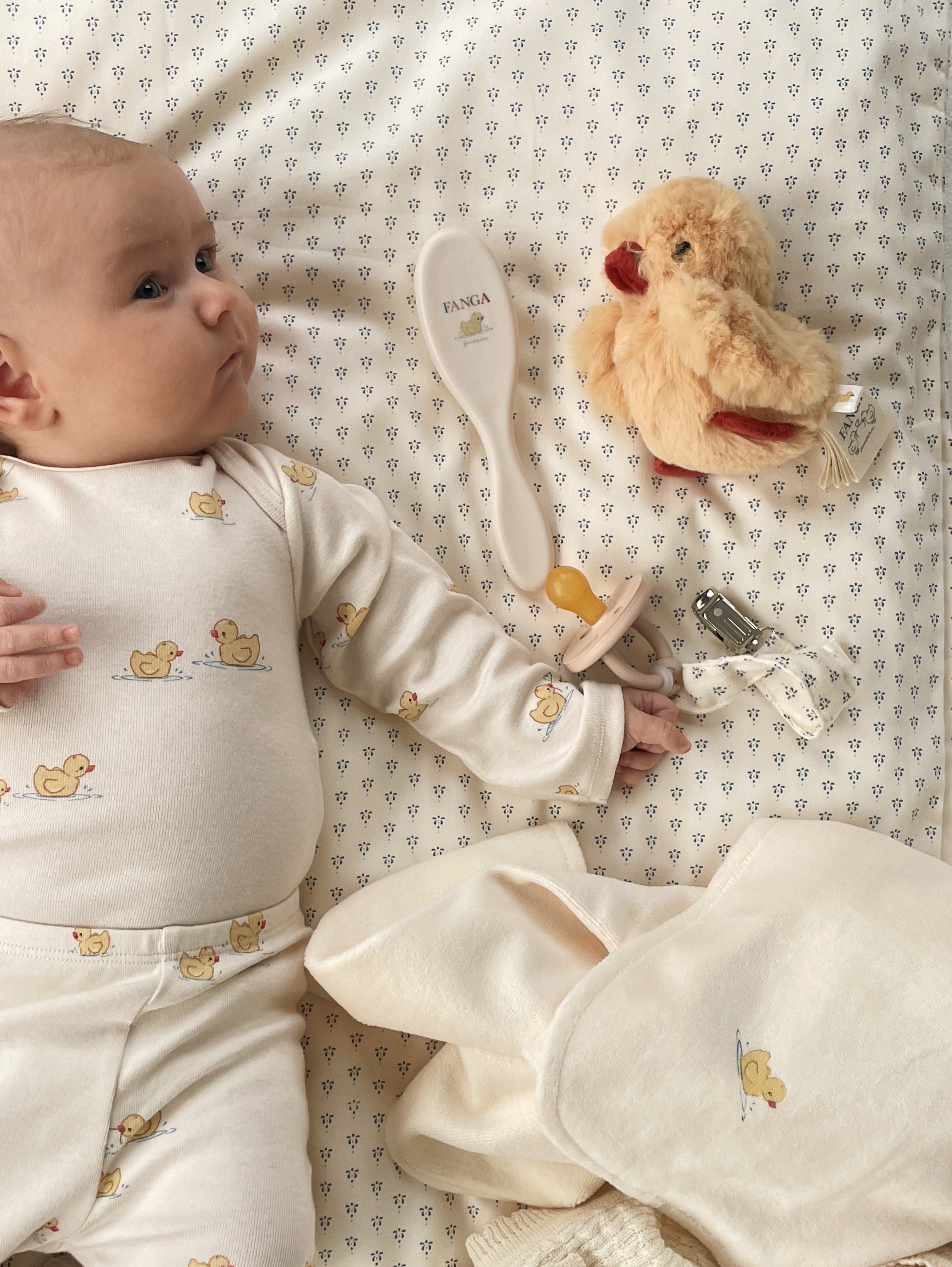 Baby legging Bello Pants met eendjesprint - Fanga Mio - Biologisch katoen en modal - Konges Sløjd - Fanga Fontana - lifestyle - afbeelding 2