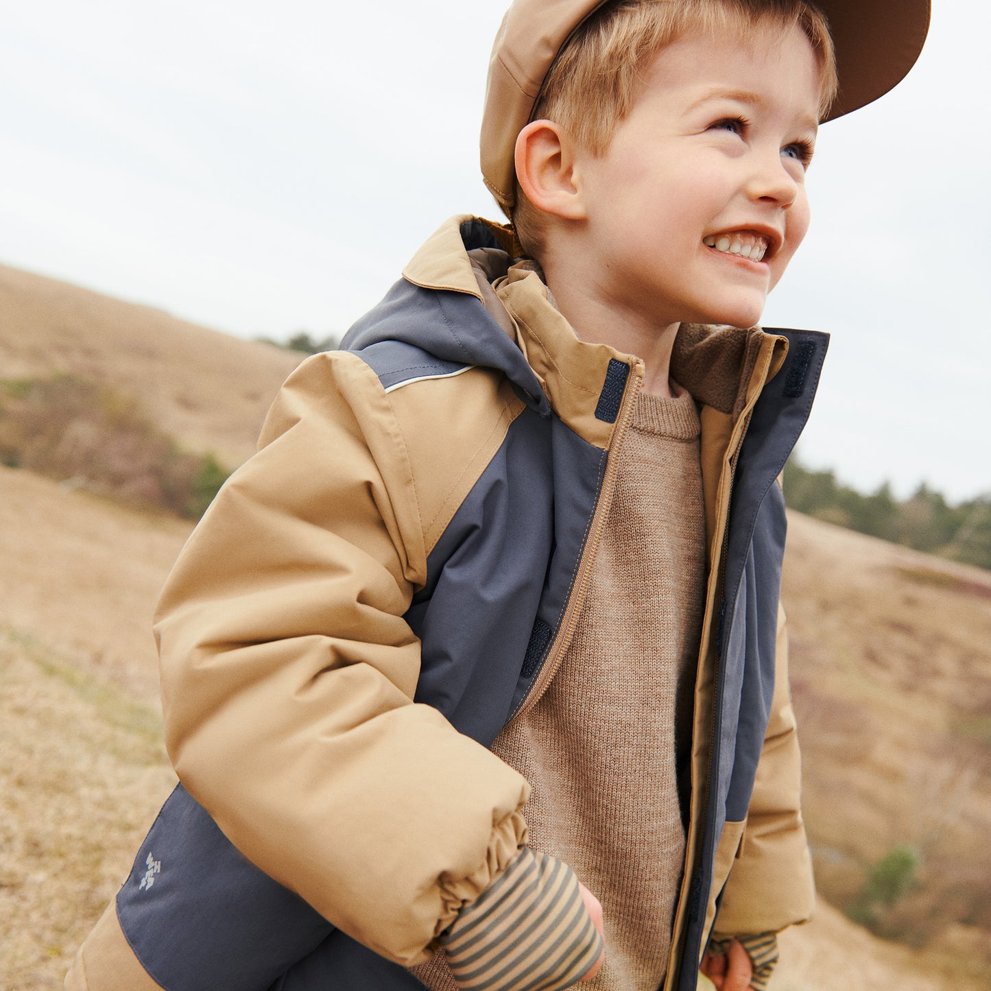 Gebreide trui Finley - Merino wol - Grey camel melange/beige - Wheat lifestyle
